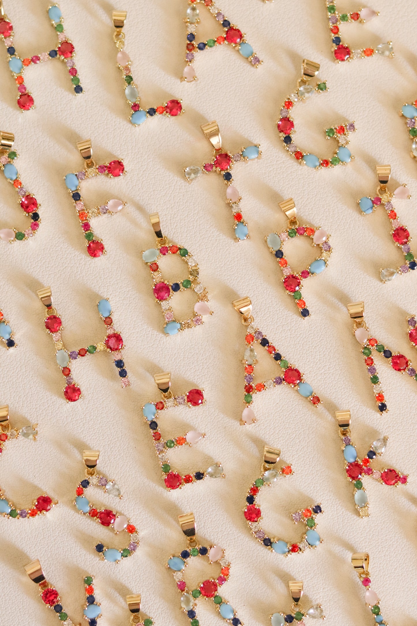 CHARM | Letra Colores